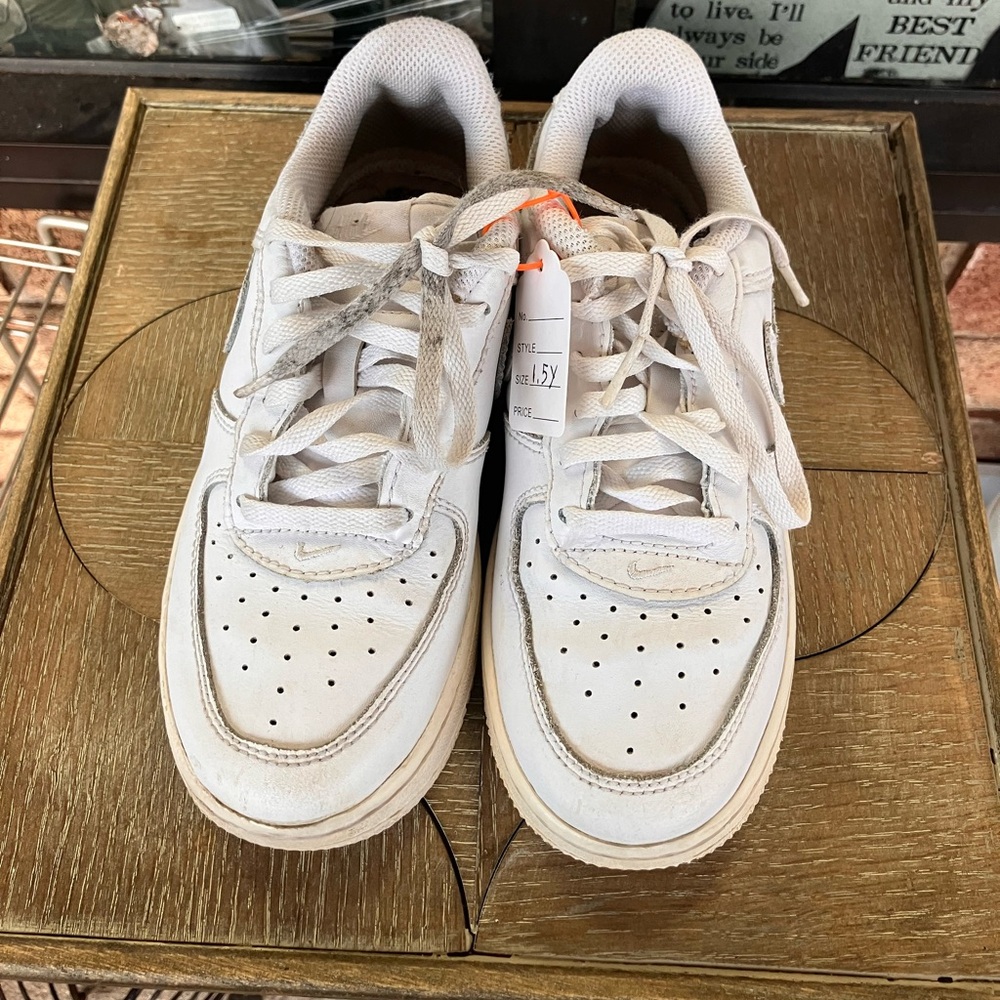 Nike Kids Shoes Air Force 1 Low Trainers Size 1.5Y White DH2925-111 Sneakers